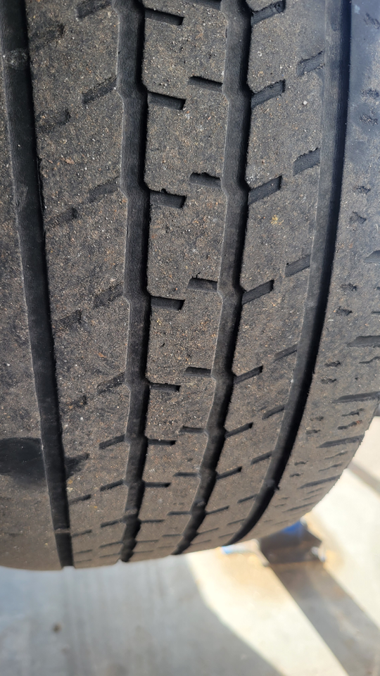 car tire uneven wear